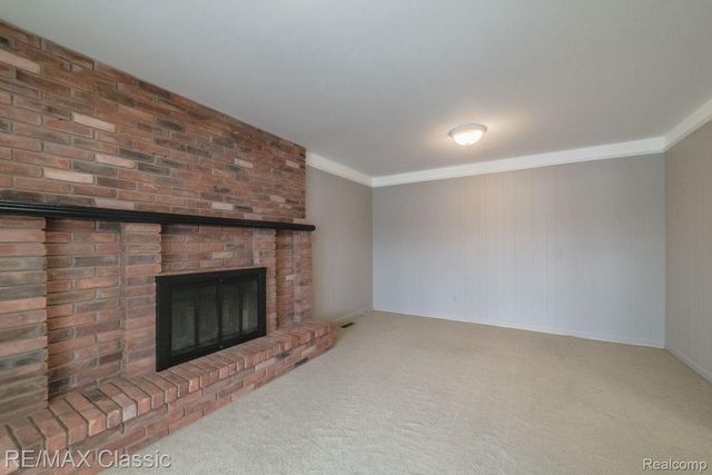 1587 Three Lakes Drive, Troy, MI 48085