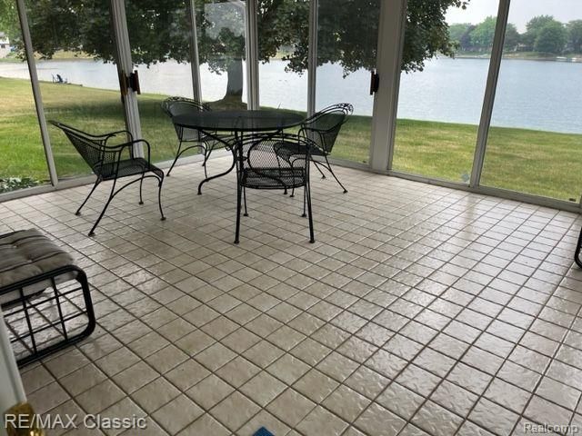 1587 Three Lakes Drive, Troy, MI 48085
