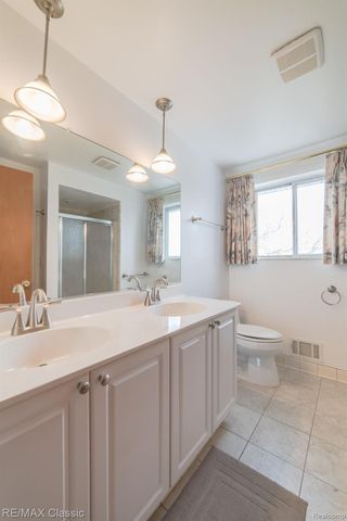 1587 Three Lakes Drive, Troy, MI 48085