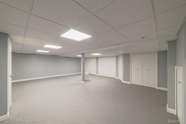 1587 Three Lakes Drive, Troy, MI 48085