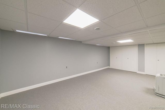 1587 Three Lakes Drive, Troy, MI 48085