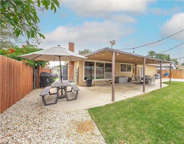 8614 Camelia, Riverside, CA 92504