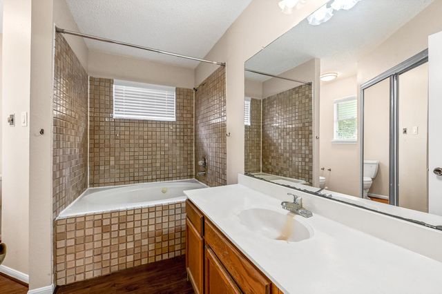7823 Eastern Bluebird Drive, Humble, TX 77396