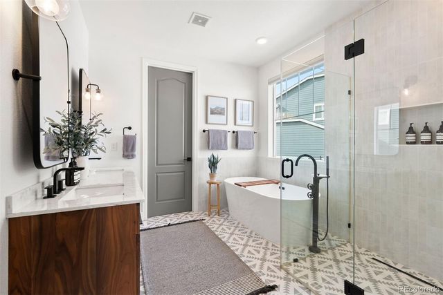 28017 E Nichols Place, Aurora, CO 80016