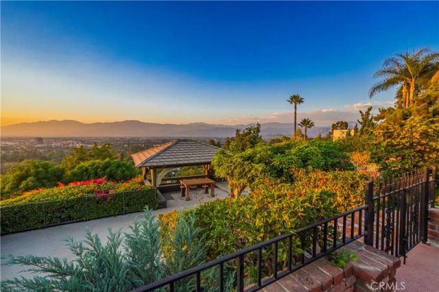 2333 N Coronet Court, Covina, CA 91724