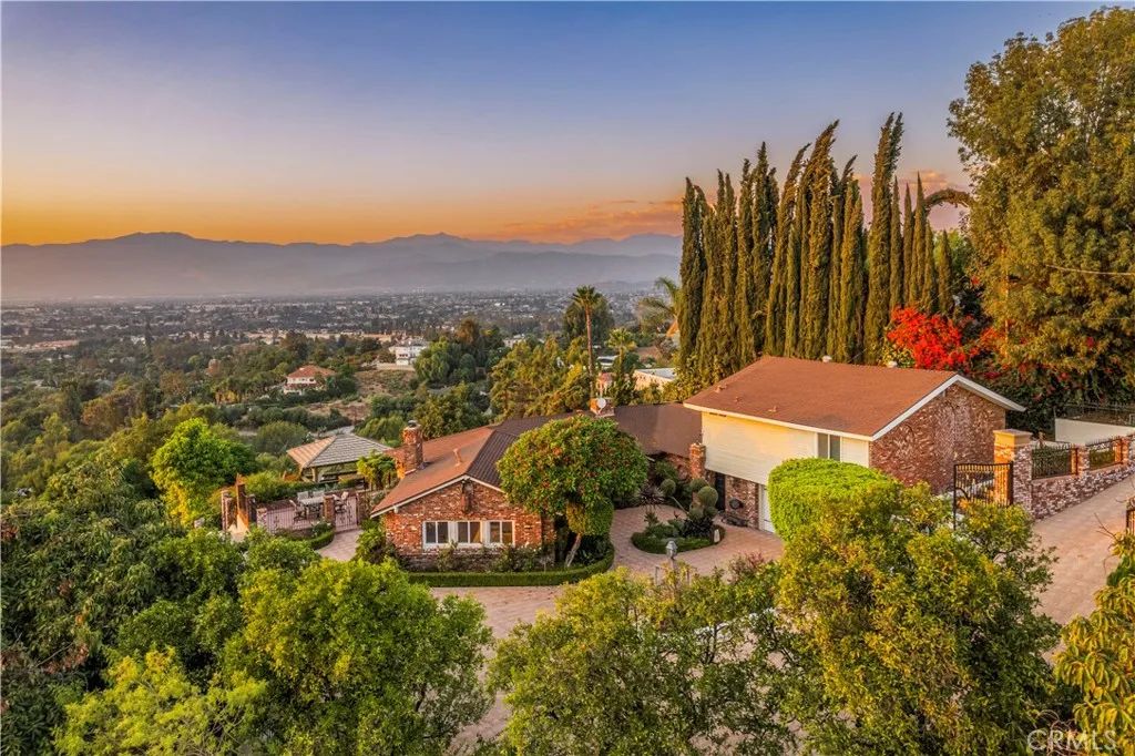 2333 N Coronet Court, Covina, CA 91724