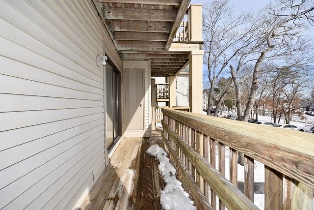 800 Bearses Way 2ED, Barnstable, MA 02601