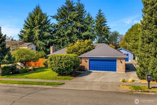 3902 Larchmont Avenue NE, Tacoma, WA 98422