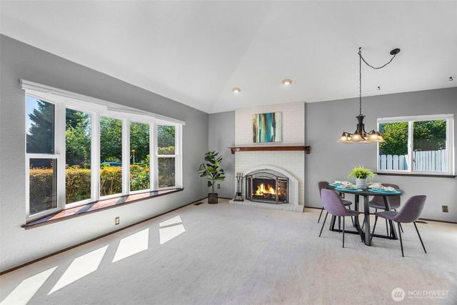 3902 Larchmont Avenue NE, Tacoma, WA 98422