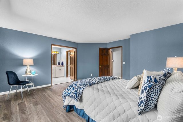 3902 Larchmont Avenue NE, Tacoma, WA 98422