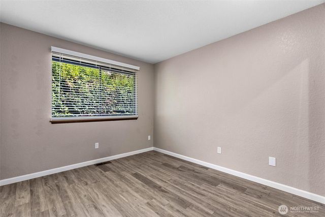 3902 Larchmont Avenue NE, Tacoma, WA 98422