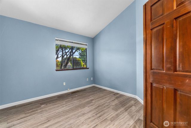 3902 Larchmont Avenue NE, Tacoma, WA 98422