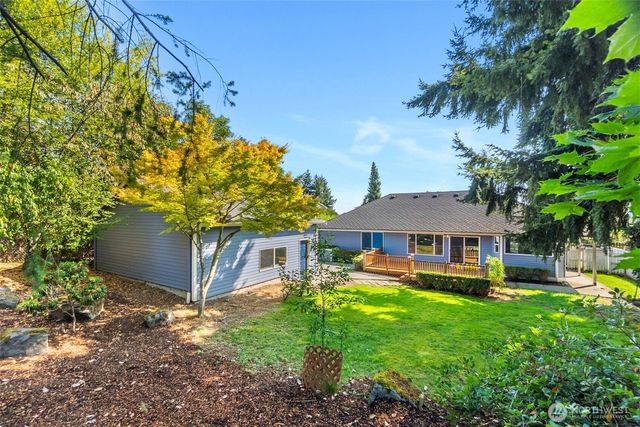 3902 Larchmont Avenue NE, Tacoma, WA 98422