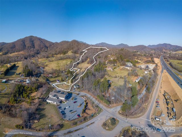 74 Buckeye Cove Road, Canton, NC 28716