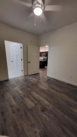 305-311 W Madison, Buffalo, MO 65622