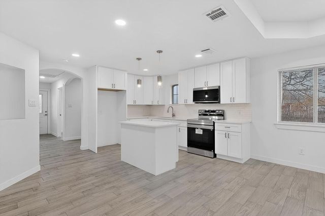 3304 Wellington Street, Greenville, TX 75401