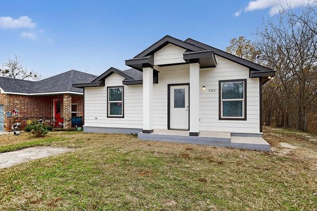 3304 Wellington Street, Greenville, TX 75401