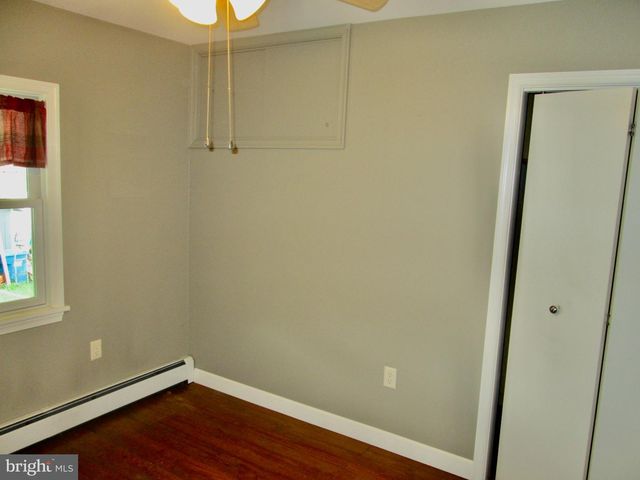 2248 READING AVE, Reading, PA 19609