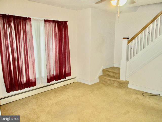 2248 READING AVE, Reading, PA 19609
