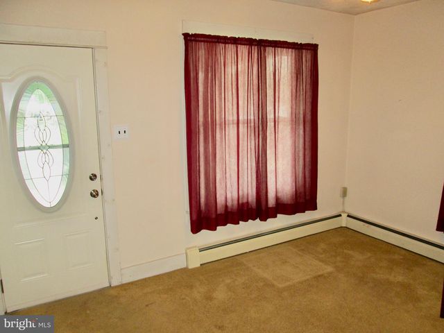 2248 READING AVE, Reading, PA 19609