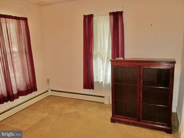 2248 READING AVE, Reading, PA 19609