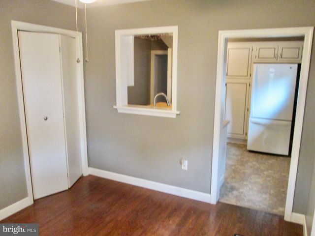 2248 READING AVE, Reading, PA 19609