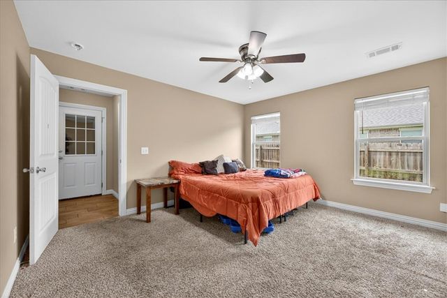 500 SW 6th Avenue, Gravette, AR 72736