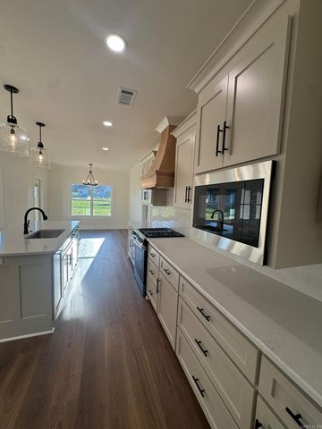20 Albion CT., Cabot, AR 72023