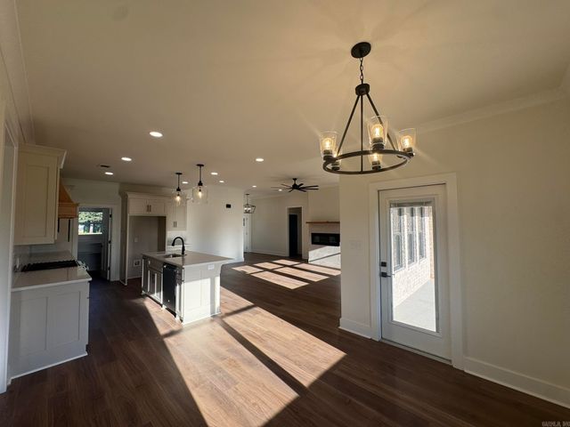 20 Albion CT., Cabot, AR 72023