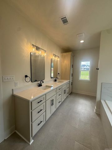 20 Albion CT., Cabot, AR 72023