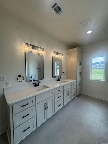 20 Albion CT., Cabot, AR 72023