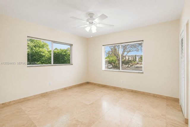 1995 Ixora Rd, North Miami, FL 33181