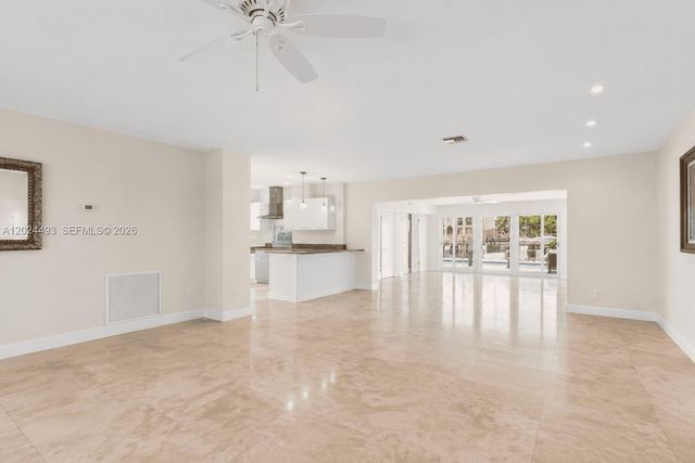 1995 Ixora Rd, North Miami, FL 33181