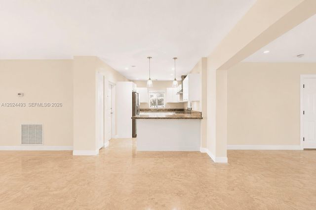 1995 Ixora Rd, North Miami, FL 33181