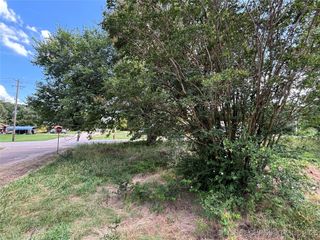 611 E Wolf, Madill, OK 73446