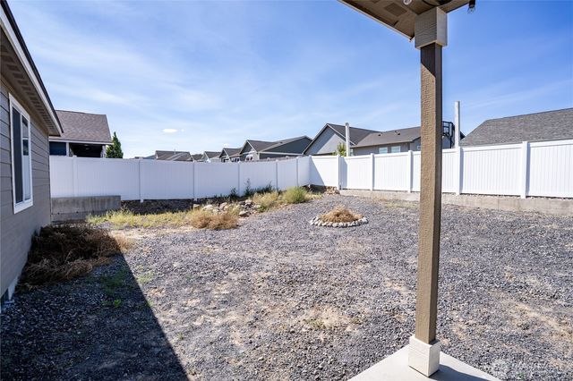 1404 W Century Street, Moses Lake, WA 98837