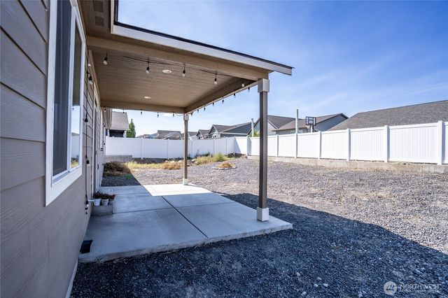 1404 W Century Street, Moses Lake, WA 98837