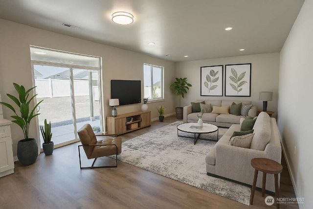 1404 W Century Street, Moses Lake, WA 98837