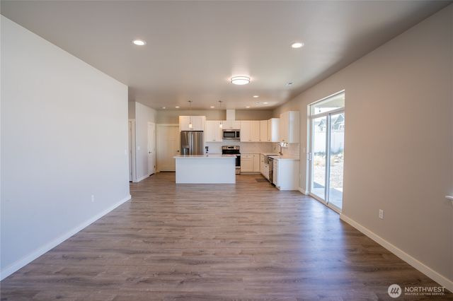 1404 W Century Street, Moses Lake, WA 98837