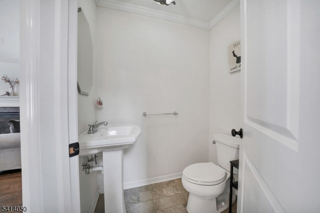 257 Bartley Rd, Washington Twp., NJ 07853