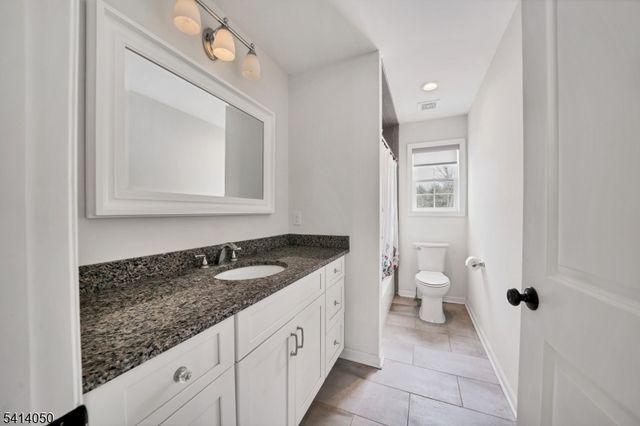 257 Bartley Rd, Washington Twp., NJ 07853