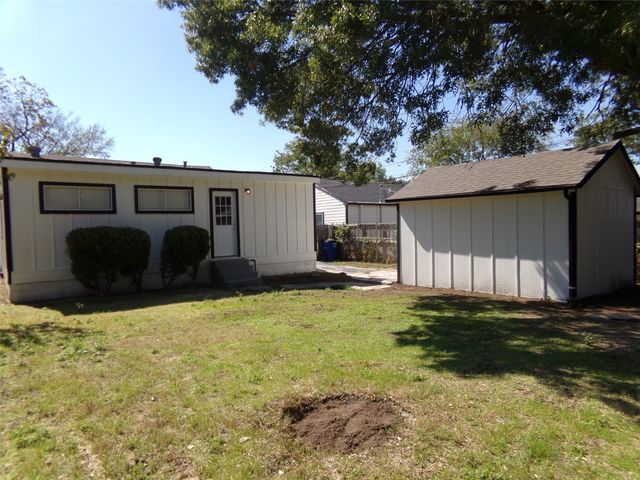 3423 Texas Drive, Dallas, TX 75211