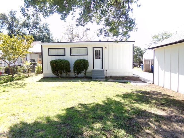 3423 Texas Drive, Dallas, TX 75211