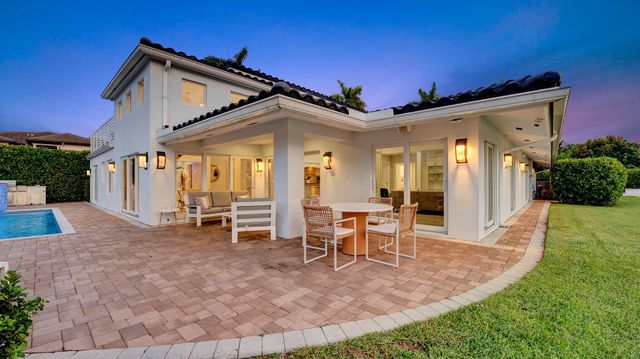 2593 SE 9th Street, Pompano Beach, FL 33062