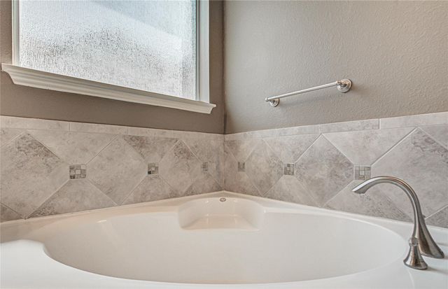 19008 Marble Glen LN, Pflugerville, TX 78660