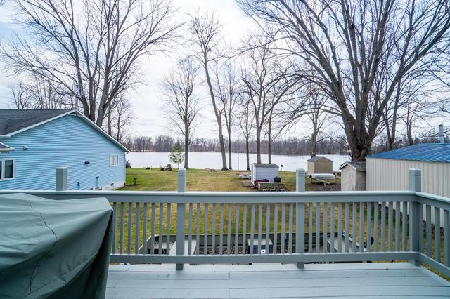 2975 S Scotty Drive, Pleasant Lake, IN 46779