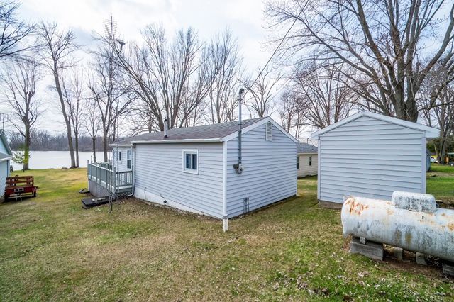2975 S Scotty Drive, Pleasant Lake, IN 46779