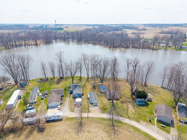 2975 S Scotty Drive, Pleasant Lake, IN 46779