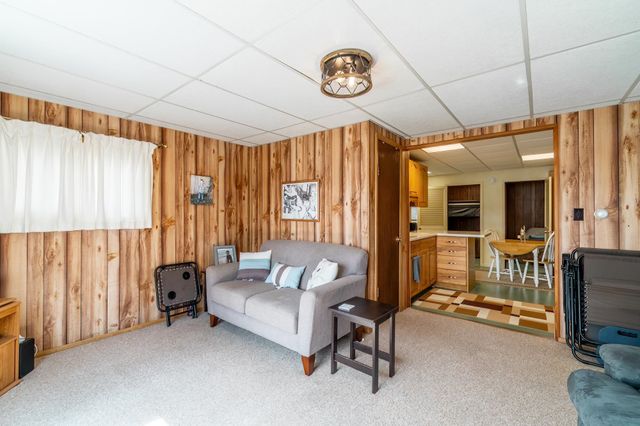 2975 S Scotty Drive, Pleasant Lake, IN 46779