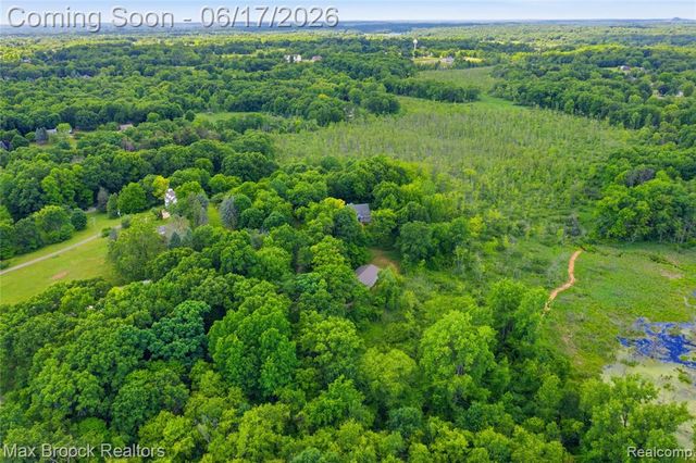 11910 Scott Road, Davisburg, MI 48350